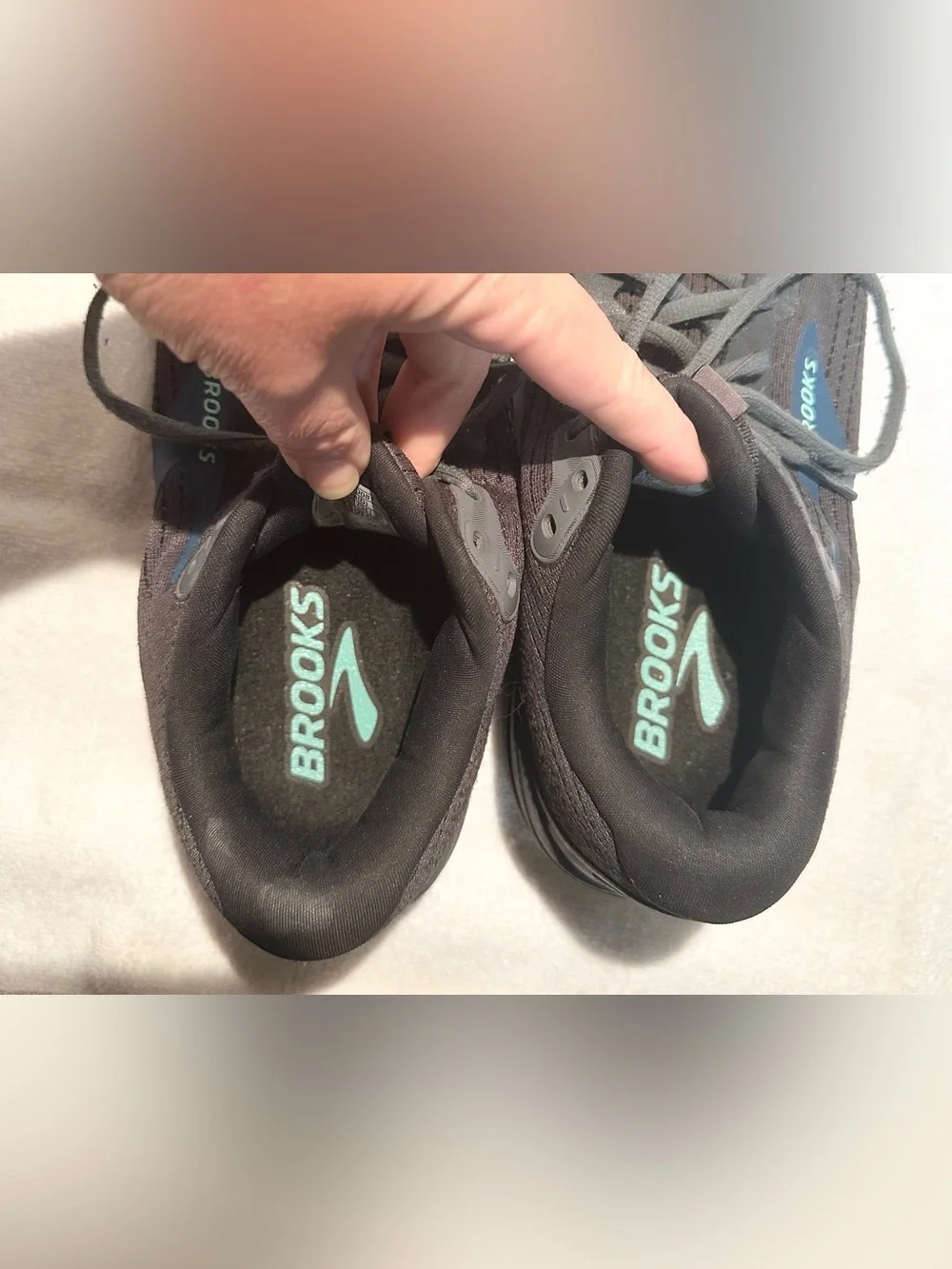 BROOKS Ghost Max 2 Men's Athletic Running Shoes size 9.5